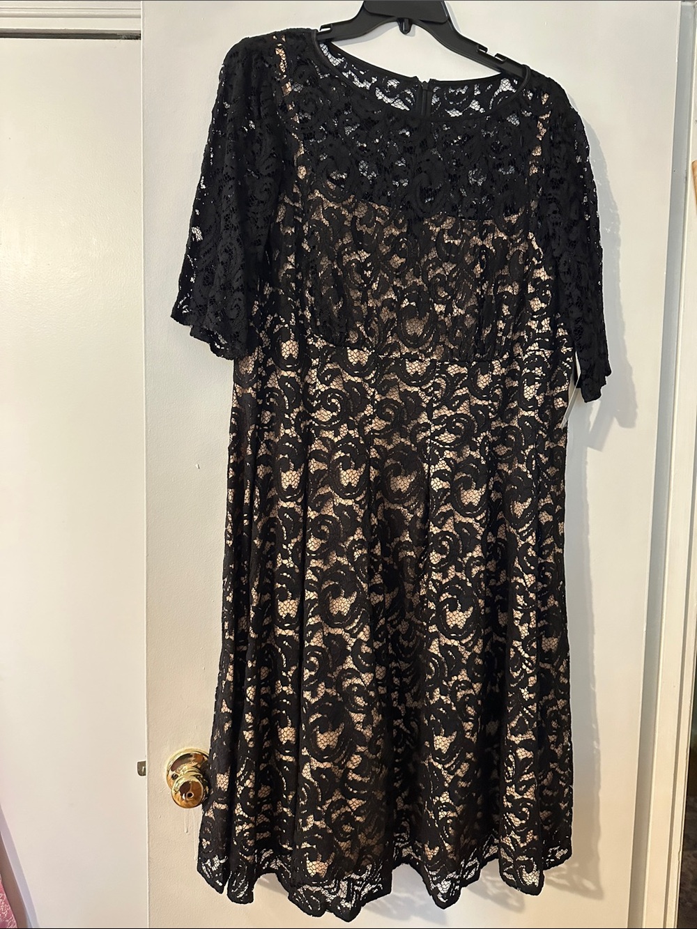 Adrianna Papell size 22 Black Lace Overlay Women's Dress with Nude Lining NWT